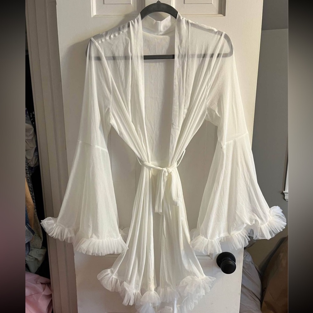 SHEIN White Mesh Robe with Ruffle Details- Size L (8/10)
